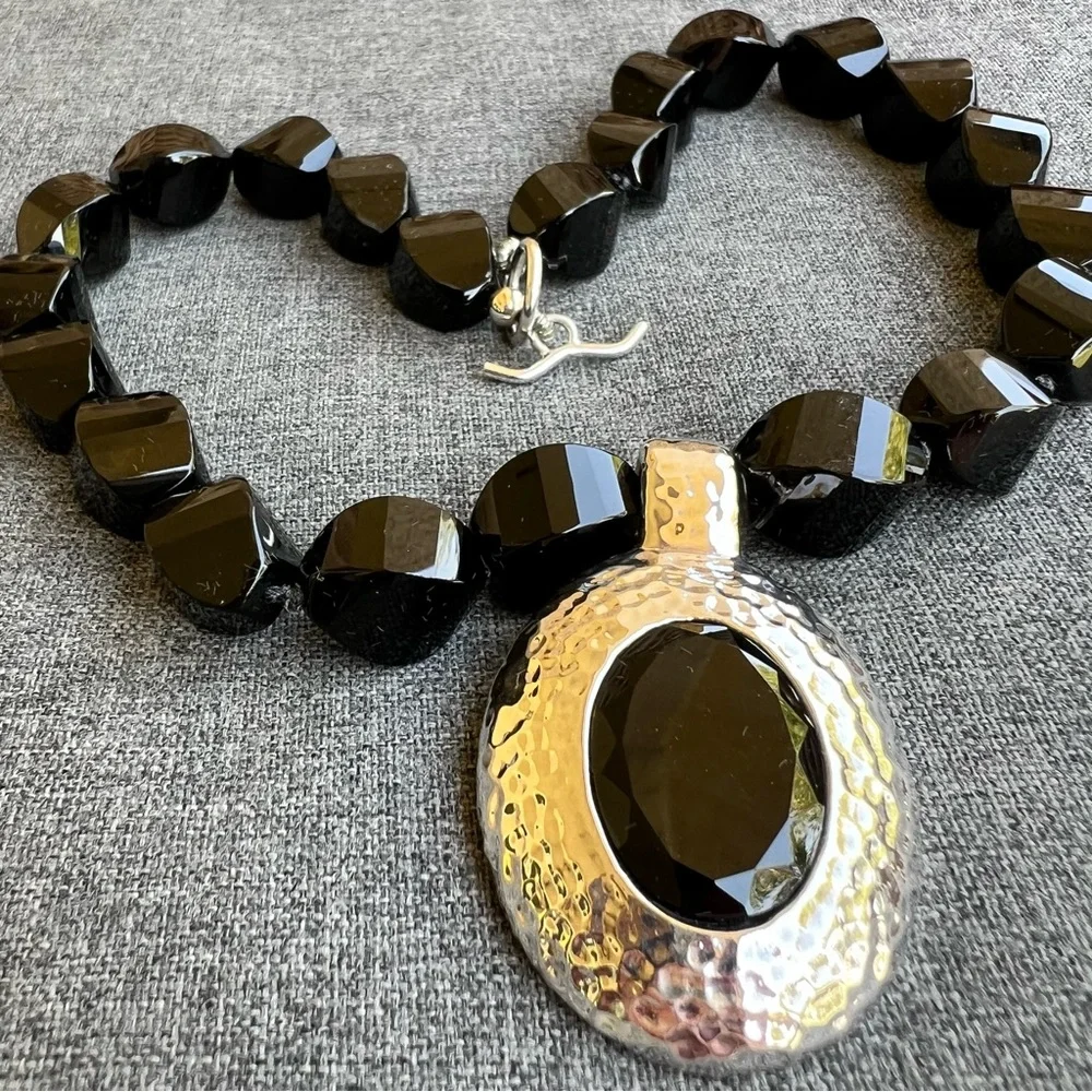 Black Beaded Necklace with Silver-Tone Pendant